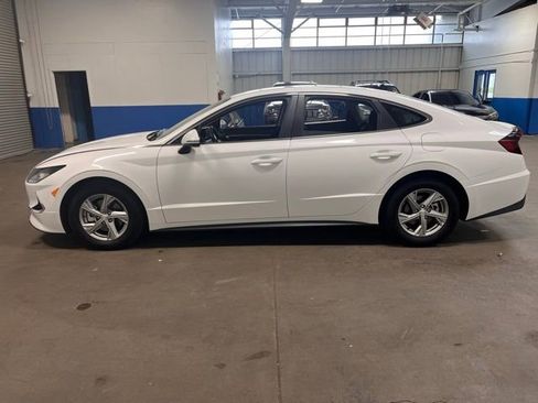 Used 2023 Hyundai Sonata SE w/ Cargo Package image 6