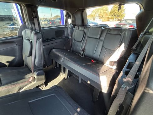 Used 2019 Dodge Grand Caravan GT image 10