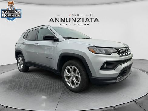 Used 2024 Jeep Compass Latitude AWD/4WD image 7
