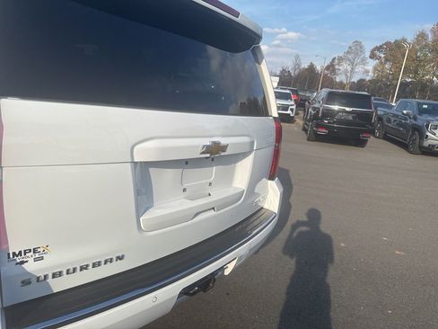 Used 2019 Chevrolet Suburban Premier image 36