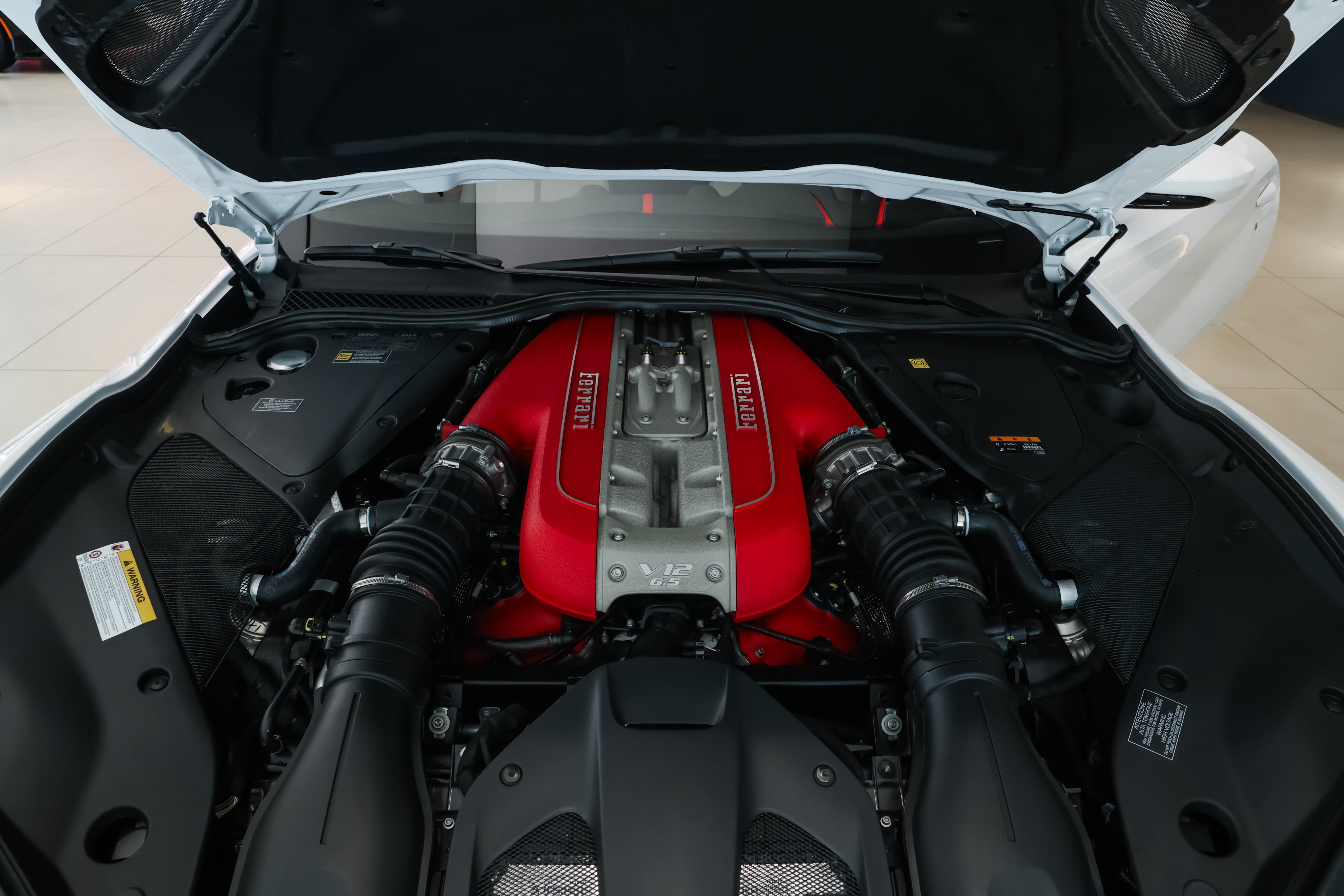 Used 2023 Ferrari 812 GTS RWD image 28