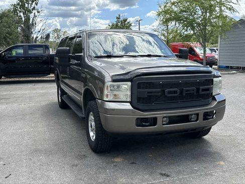 Used 2005 Ford Excursion Limited AWD/4WD image 8