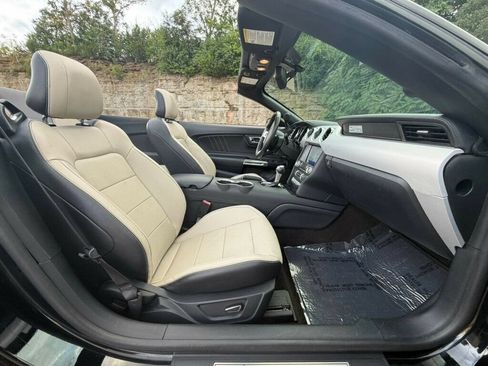 Used 2015 Ford Mustang GT Premium RWD image 18