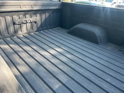 Used 2020 GMC Sierra 1500 AT4 w/ AT4 Premium Package AWD/4WD image 10