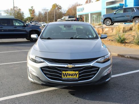 Used 2023 Chevrolet Malibu LT FWD image 3