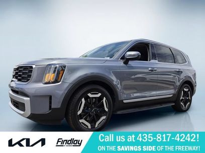 Certified 2025 Kia Telluride S