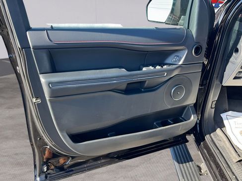 Used 2023 Ford Expedition Max Limited image 12