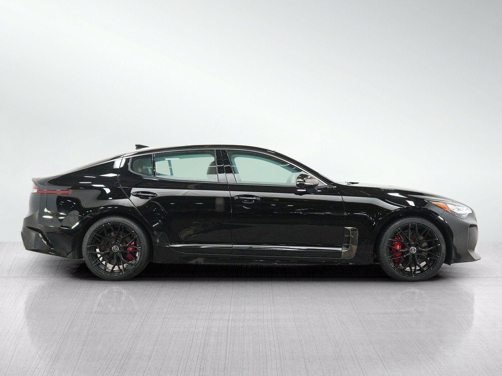 Used 2022 Kia Stinger GT2 AWD/4WD image 6