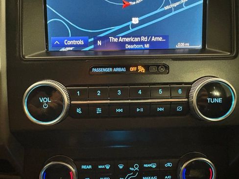 Used 2020 Ford Expedition XLT w/ Equipment Group 202A RWD image 31