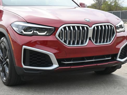 Used 2023 BMW X6 xDrive40i w/ Luxury Seating Package image 29