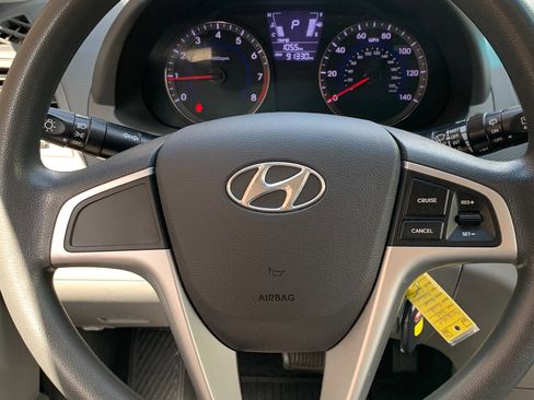 Used 2013 Hyundai Accent GS FWD image 14