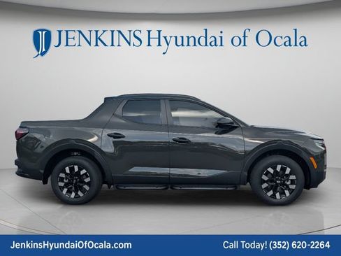 New 2026 Hyundai Santa Cruz SEL FWD image 2