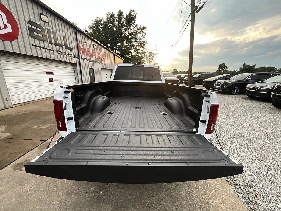 New 2027 RAM 3500 Big Horn AWD/4WD image 8