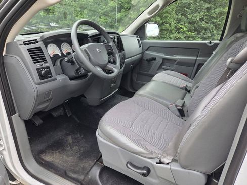 Used 2006 Dodge Ram 1500 Truck ST RWD image 10