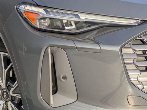 New 2025 Audi Q5 Premium Plus image 25