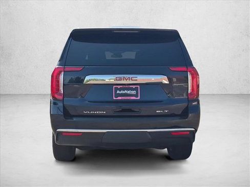 Used 2024 GMC Yukon XL SLT AWD/4WD image 7