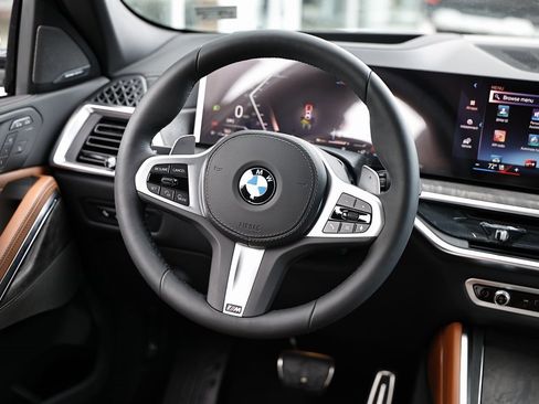 New 2026 BMW X6 xDrive40i w/ Climate Comfort Package image 28