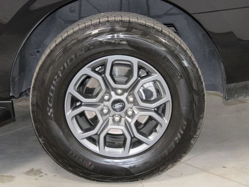 Used 2025 Ford Expedition Active RWD image 18