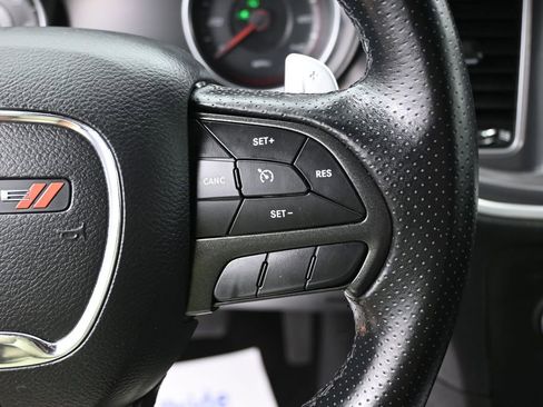 Used 2019 Dodge Charger SXT AWD/4WD image 20