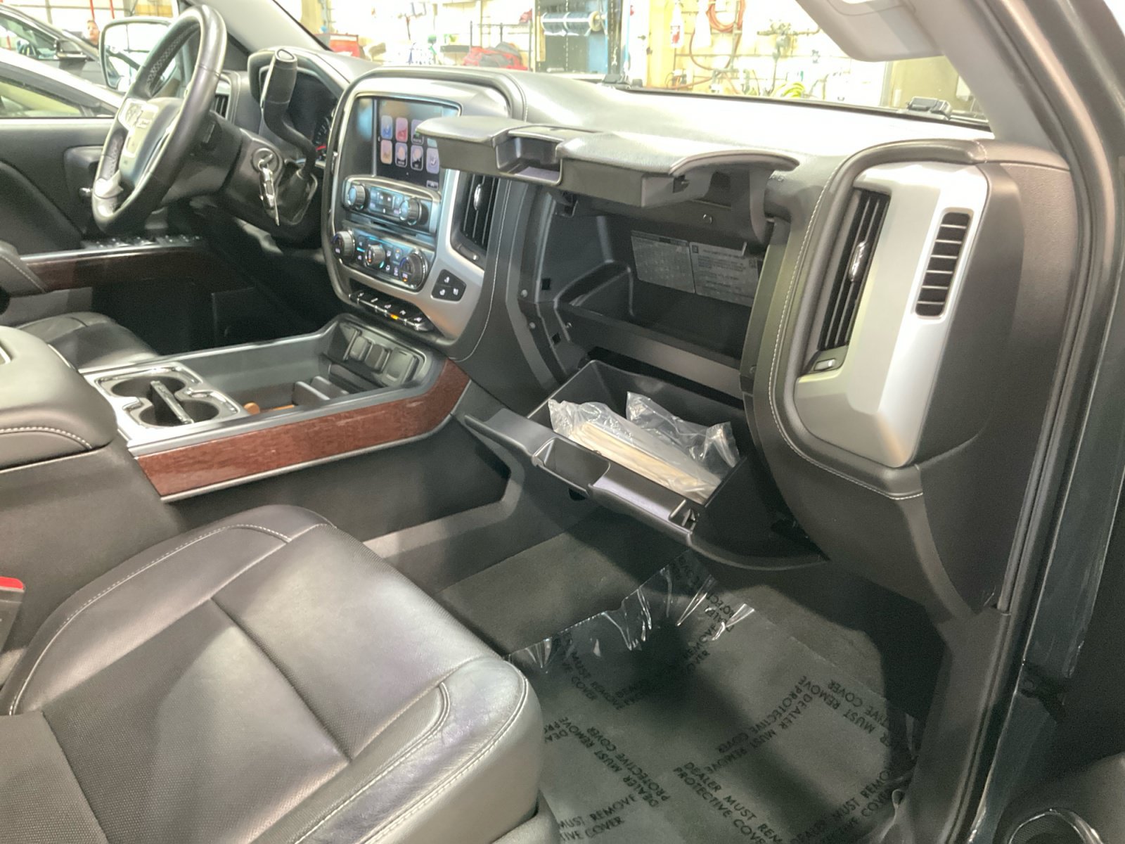 Used 2017 GMC Sierra 1500 SLT AWD/4WD image 30