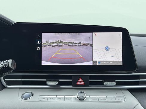 New 2026 Hyundai Elantra Limited FWD image 20