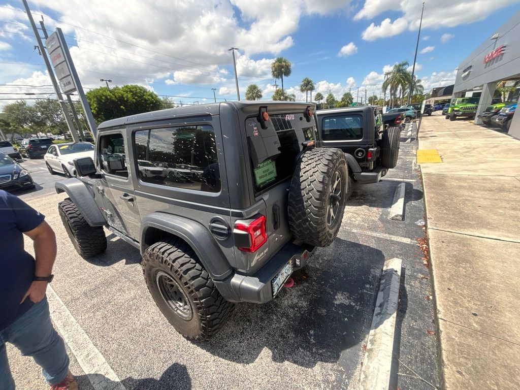 Used 2019 Jeep Wrangler Rubicon w/ LED Lighting Group AWD/4WD image 16
