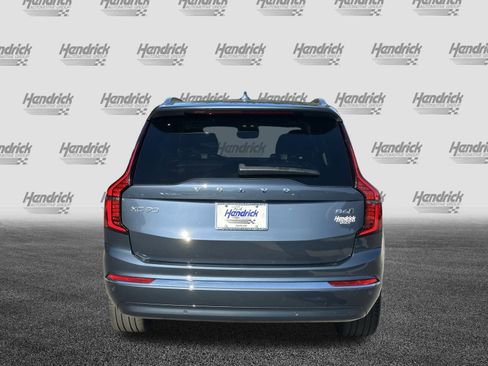 Certified 2025 Volvo XC90 B6 Plus image 9