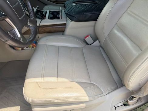 Used 2019 GMC Yukon Denali w/ Denali Ultimate Package RWD image 9
