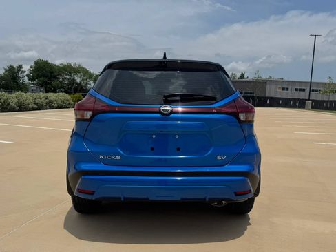 Used 2023 Nissan Kicks SV FWD image 5