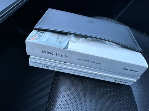 Used 2014 Lexus ES 350 w/ Luxury Package image 25