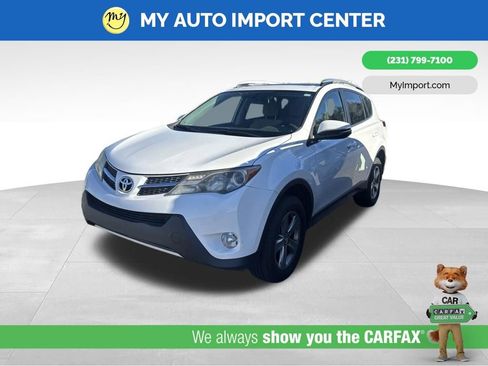 Used 2015 Toyota RAV4 XLE AWD/4WD image 3