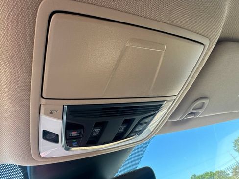Used 2023 Acura MDX SH-AWD w/ Technology Package image 26