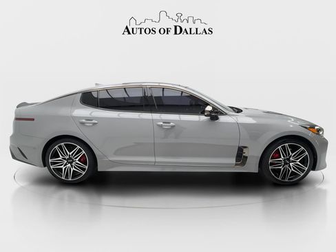 Used 2022 Kia Stinger GT1 RWD image 6