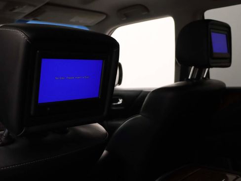 Used 2016 INFINITI QX80 4WD w/ Deluxe Technology Package image 12