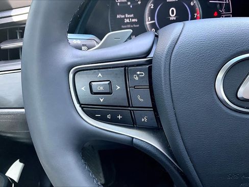 Used 2022 Lexus ES 350 w/ Premium Package FWD image 22