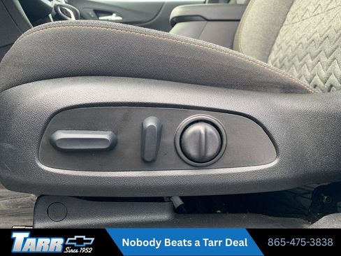 Used 2024 Chevrolet Equinox LT w/ LPO, Floor Liner Package FWD image 14