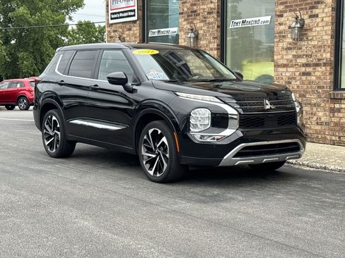 Used 2022 Mitsubishi Outlander SE image 7