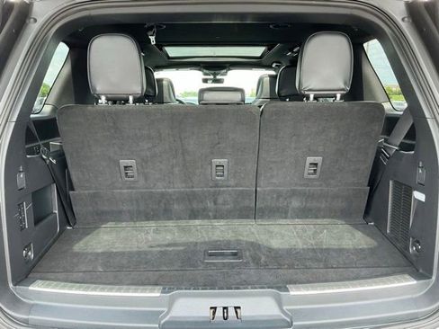 Used 2023 Lincoln Navigator Reserve AWD/4WD image 24