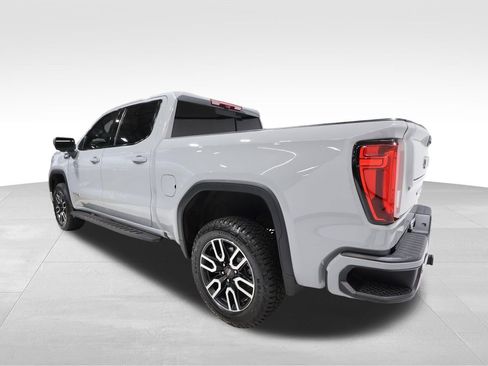 Used 2024 GMC Sierra 1500 AT4 w/ Technology Package AWD/4WD image 2