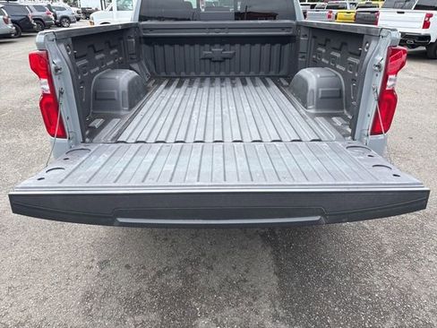 Used 2024 Chevrolet Silverado 1500 RST w/ Convenience Package II AWD/4WD image 33