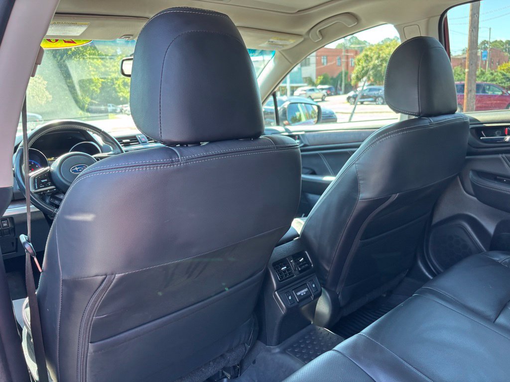 Used 2018 Subaru Outback 2.5i Limited AWD/4WD image 19