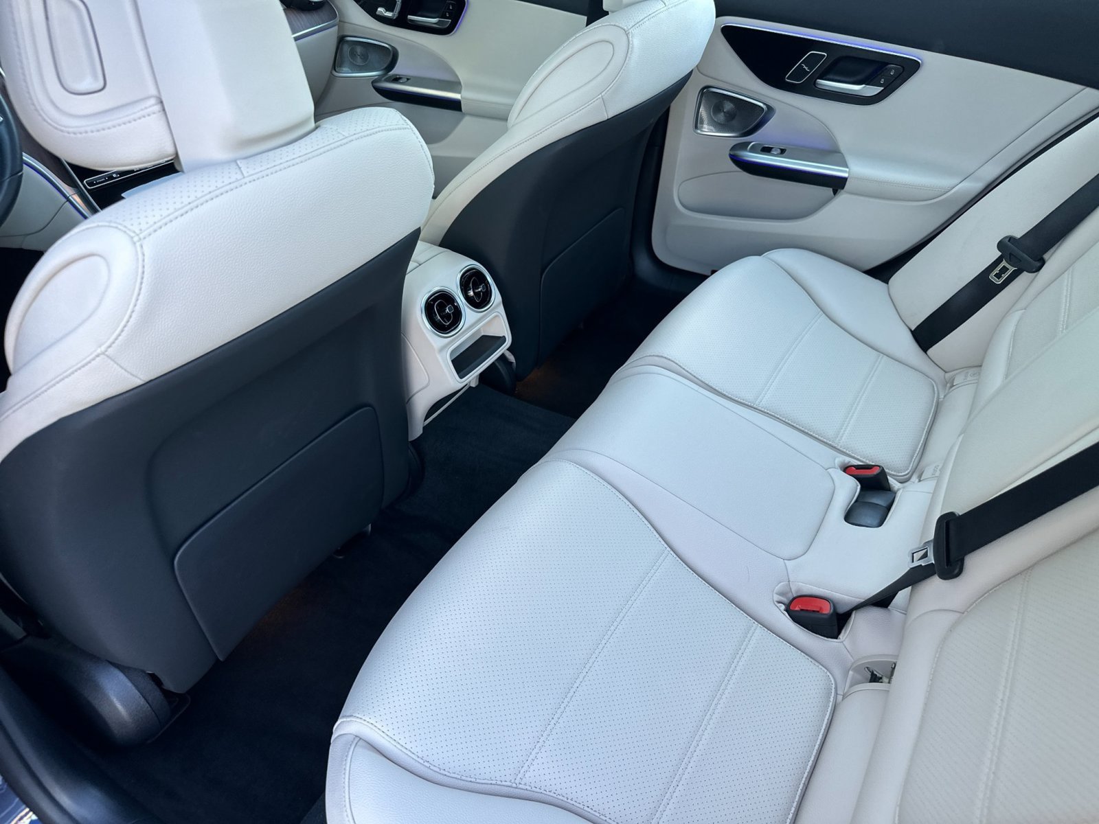 Used 2026 Mercedes-Benz C 300 Sedan image 13