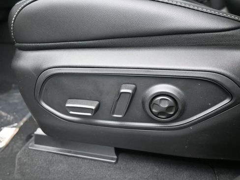 New 2025 Jeep Grand Cherokee L Limited image 13