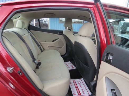 Used 2011 Kia Optima LX FWD image 16