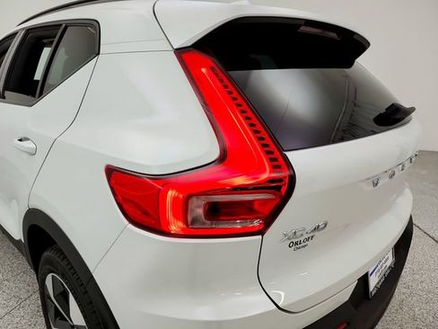New 2026 Volvo XC40 B5 Plus w/ Climate Package image 31