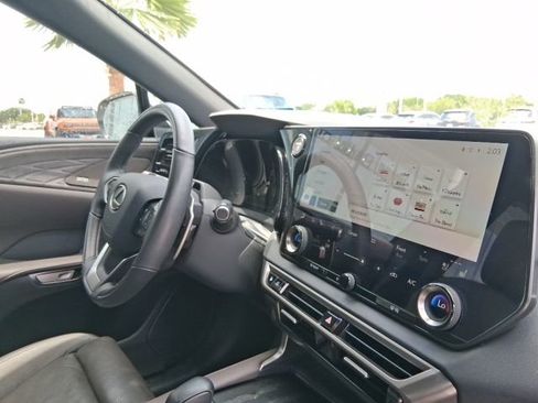 Used 2025 Lexus RX 350 w/ Convenience Package AWD/4WD image 11