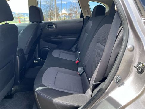 Used 2013 Nissan Rogue SV w/ Premium Pkg image 13