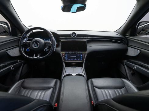Used 2024 Maserati Grecale GT image 18