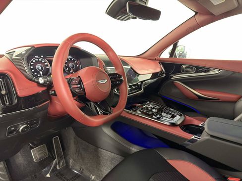 Used 2025 Aston Martin DBX 707 AWD/4WD image 40