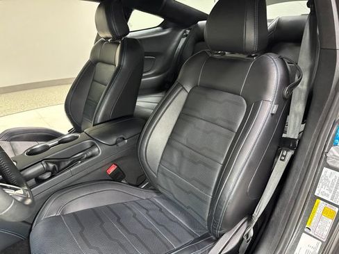 Used 2019 Ford Mustang GT Premium w/ GT Performance Package RWD image 14